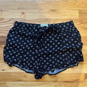 Abercrombie & Fitch Black and White Patterned Shorts
